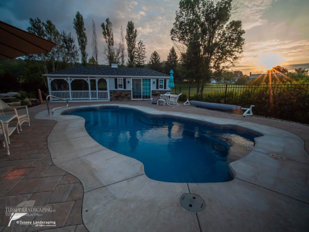 Fibergass Inground Swimming Pool with EP Henry patio