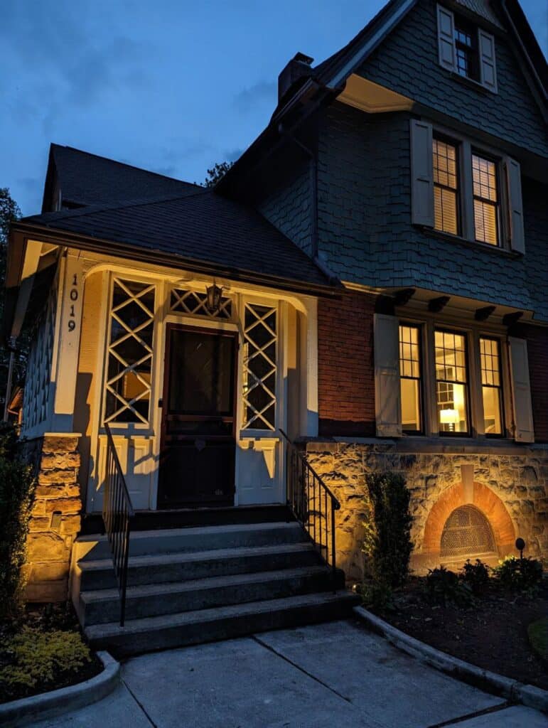 Uplighting on home
